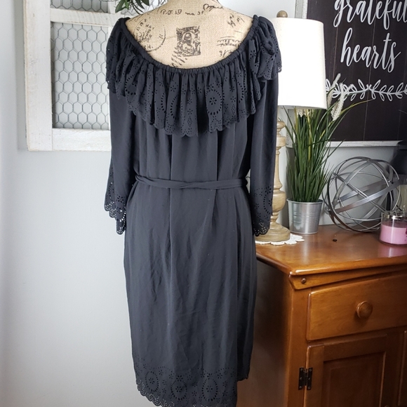 NWT!!! Tahari black off shoulder dress size 20w - Picture 6 of 8